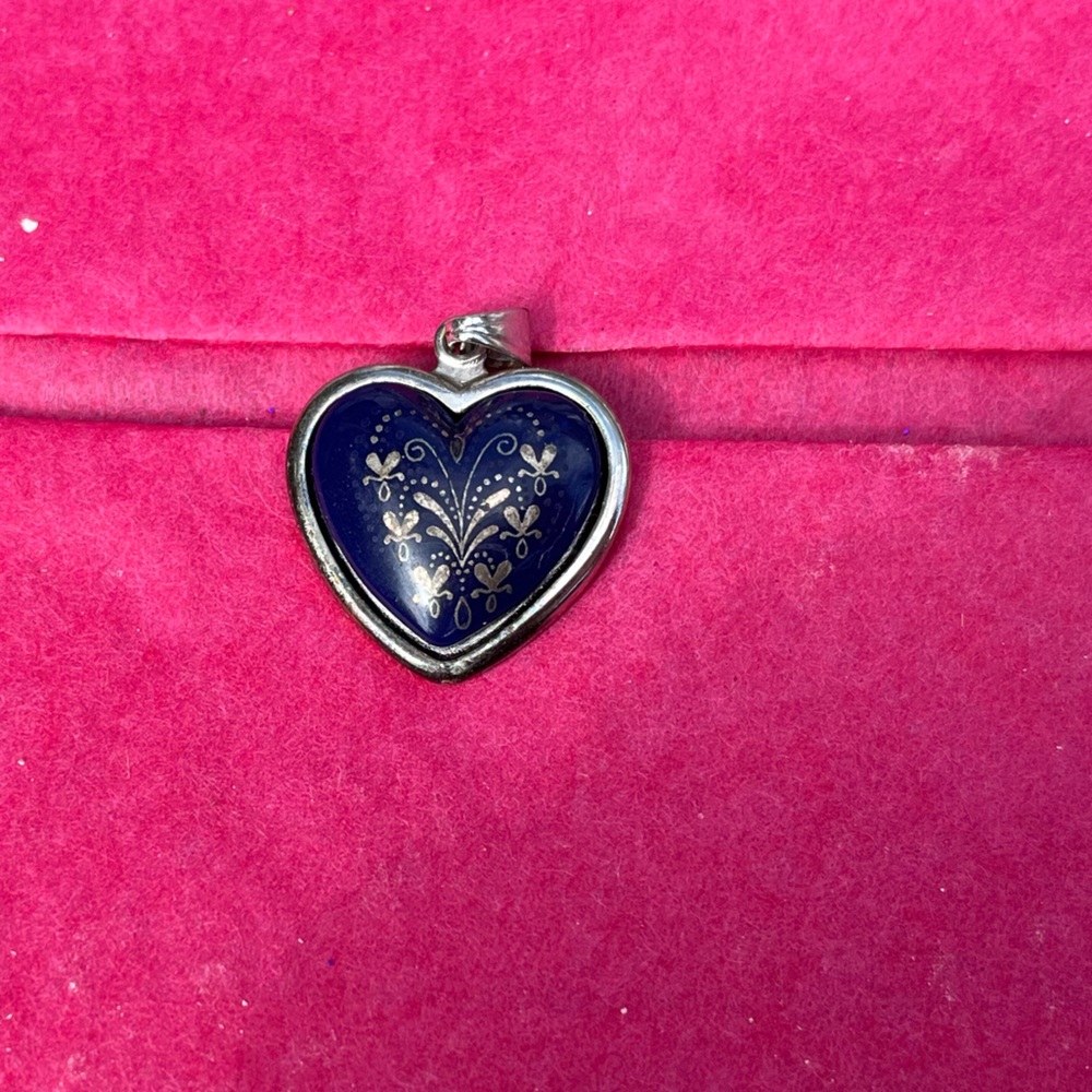 Vintage silver heart